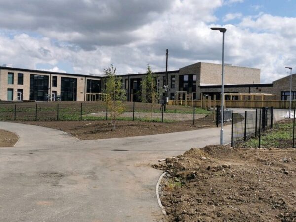 Calderwood Primary School Completes Ahead of Schedule